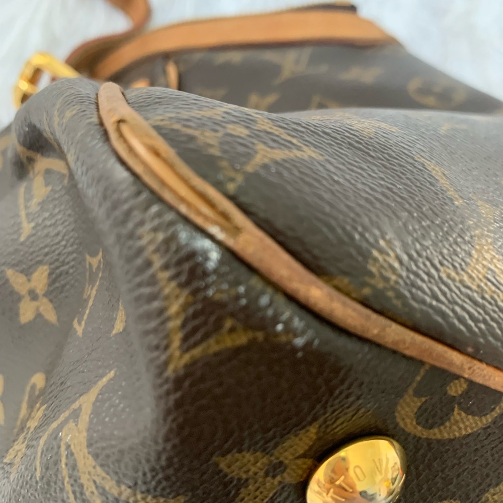 Louis Vuitton Tivoli GM Handbag - Picture 9 of 15